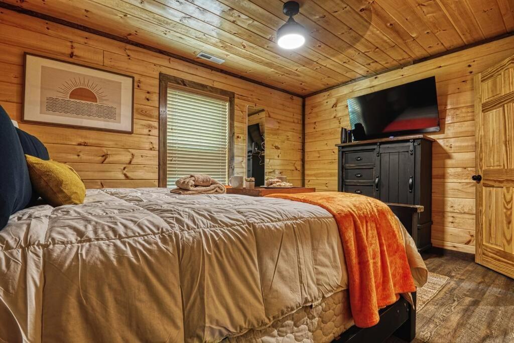 Adventure Retreat/Cabin/Pool+Hot Tub/Game Room+Theater Sevierville Esterno foto