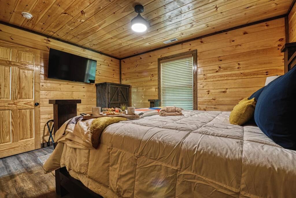 Adventure Retreat/Cabin/Pool+Hot Tub/Game Room+Theater Sevierville Esterno foto