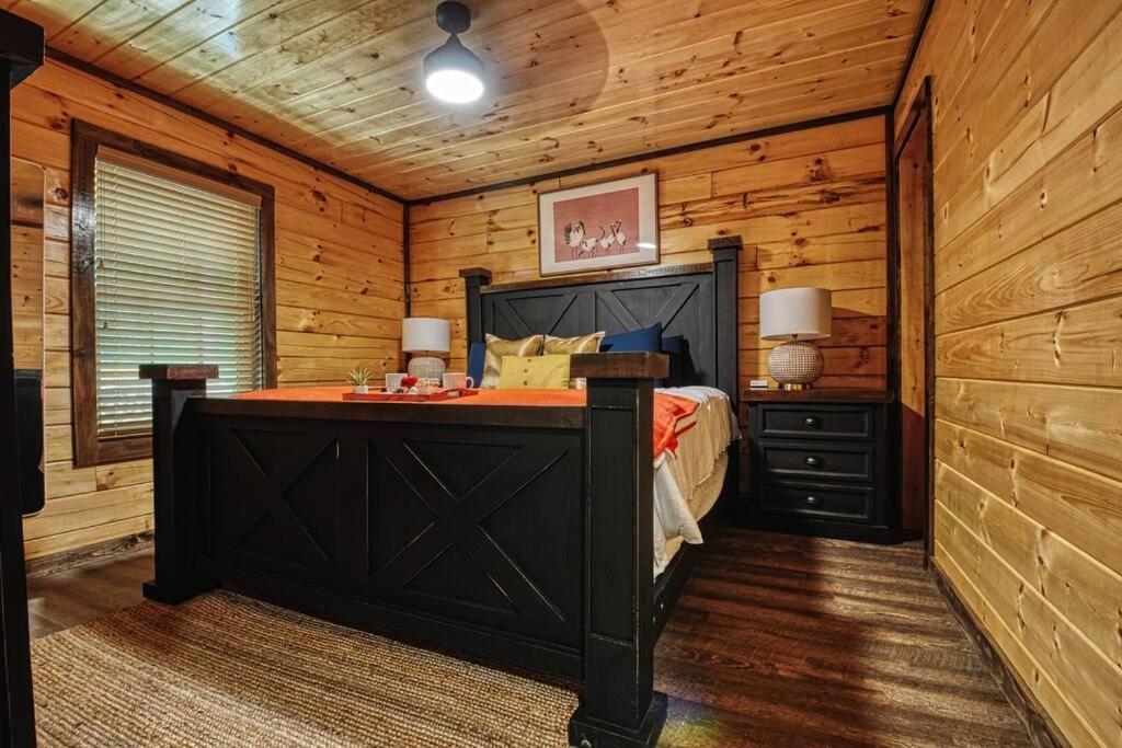 Adventure Retreat/Cabin/Pool+Hot Tub/Game Room+Theater Sevierville Esterno foto